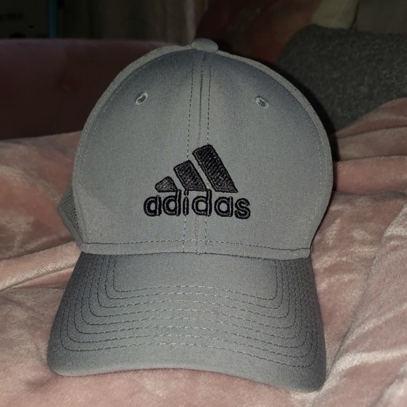 Grey Adidas Climate - Picture 1 of 3